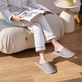 DECOUE slippers in use at a spa showing hygienic protection and comfort benefit
