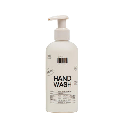DedCool bottle front packaging showing label and elegant pump, communicates clean hydration