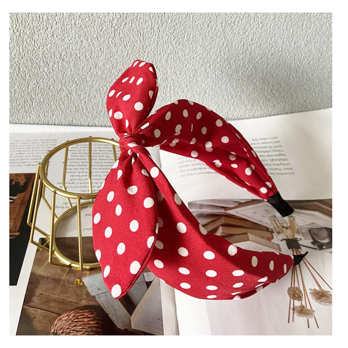 Deghew close-up of bow detail highlights sturdy stitching and charming retro look
