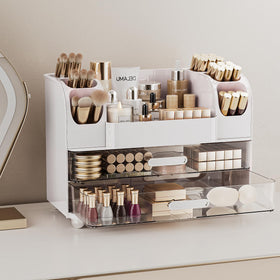 Delamu top view with brushes and bottles for fast morning routines
