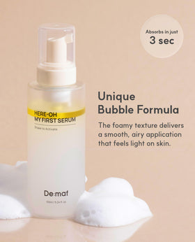 De:maf whipped-serum texture close-up demonstrating lightweight, fast-absorbing finish