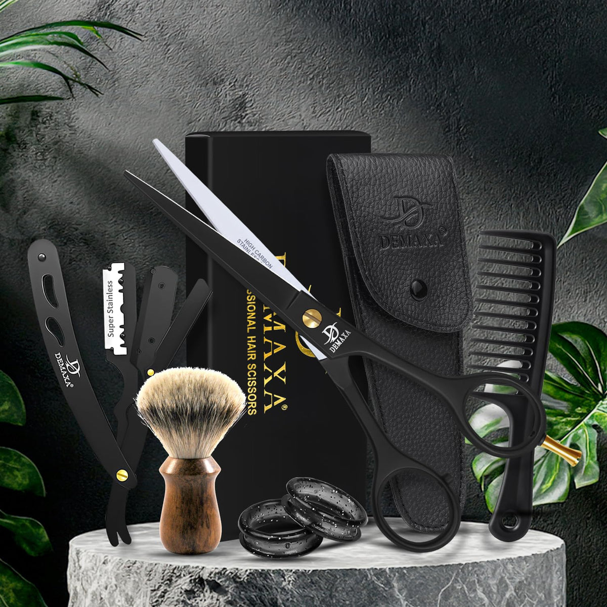 DEMAXA packaging with protective sleeve and accessory pieces included
