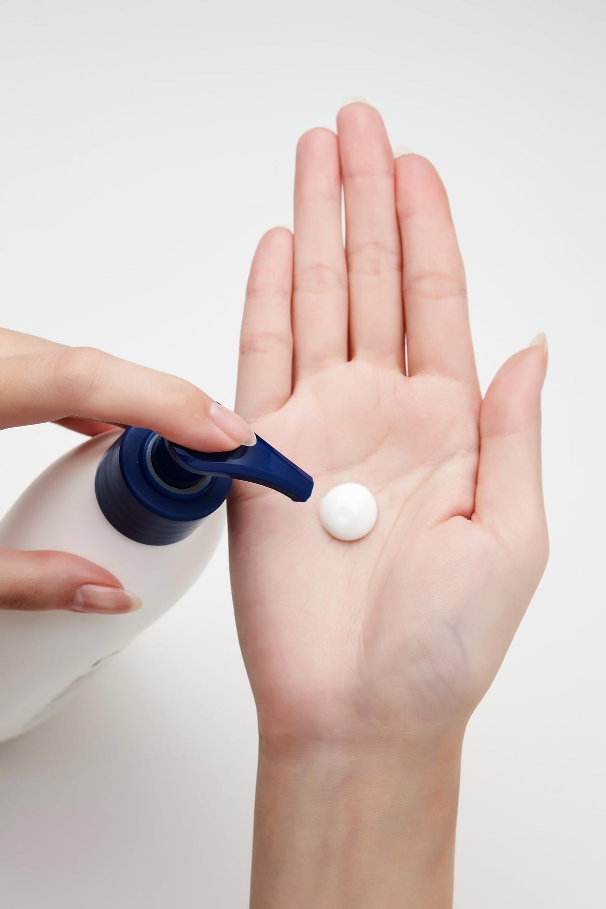 Derma B ingredient label close-up emphasizing ceramide and panthenol benefits