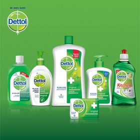 Dettol cool bar bathroom lifestyle shot with towel showing refreshing post-shower benefit
