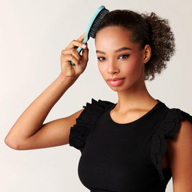 Diane curved head profile hugging scalp for faster smoothing