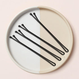 Diane pins arranged in salon kit showing ready-to-use professional convenience benefit