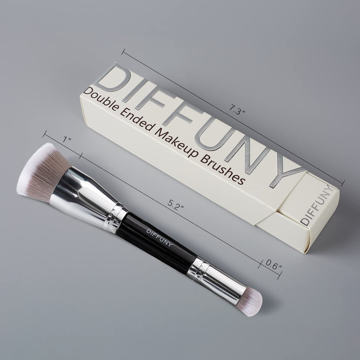 DIFFUNY close-up of flat-top kabuki bristles for smooth, streak-free blending