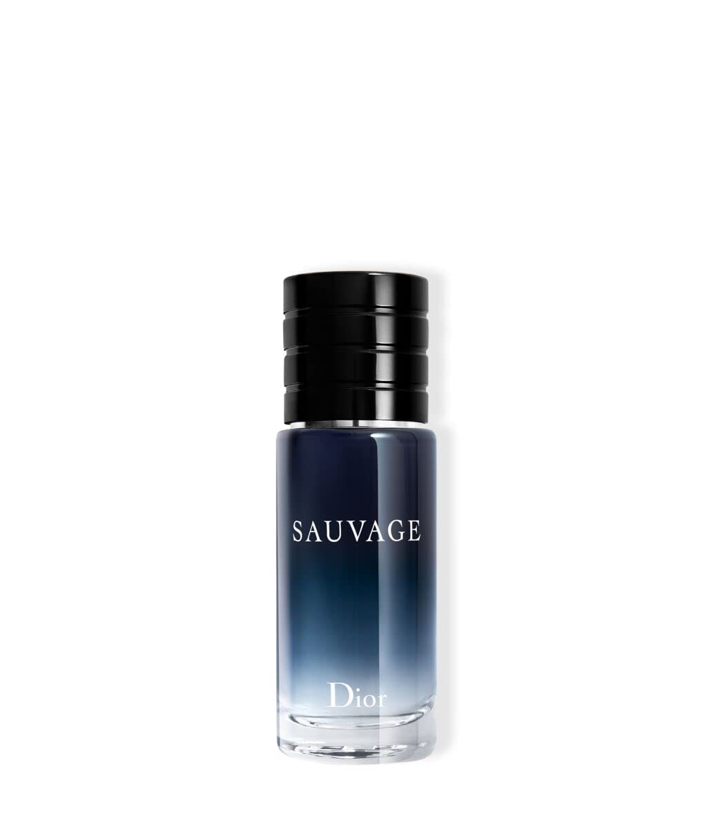 Dior Sauvage close-up of nozzle and cap highlighting quality dispensation