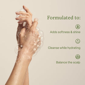 Divi pump dispensing foam illustrating easy application and gentle cleanse