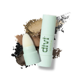 divi applied to a man's hairline showing natural-looking coverage