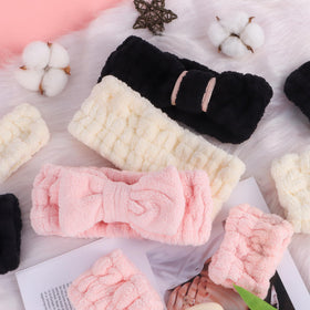 DiyJibb bow-style headband close-up, soft fabric keeps hair off face comfortably