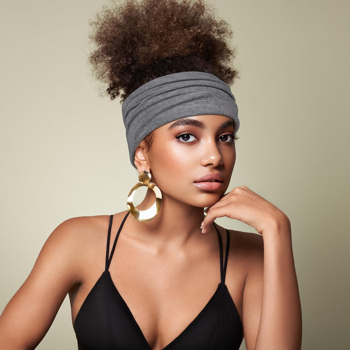 DiyJibb headband absorbing sweat during gym session for clearer vision