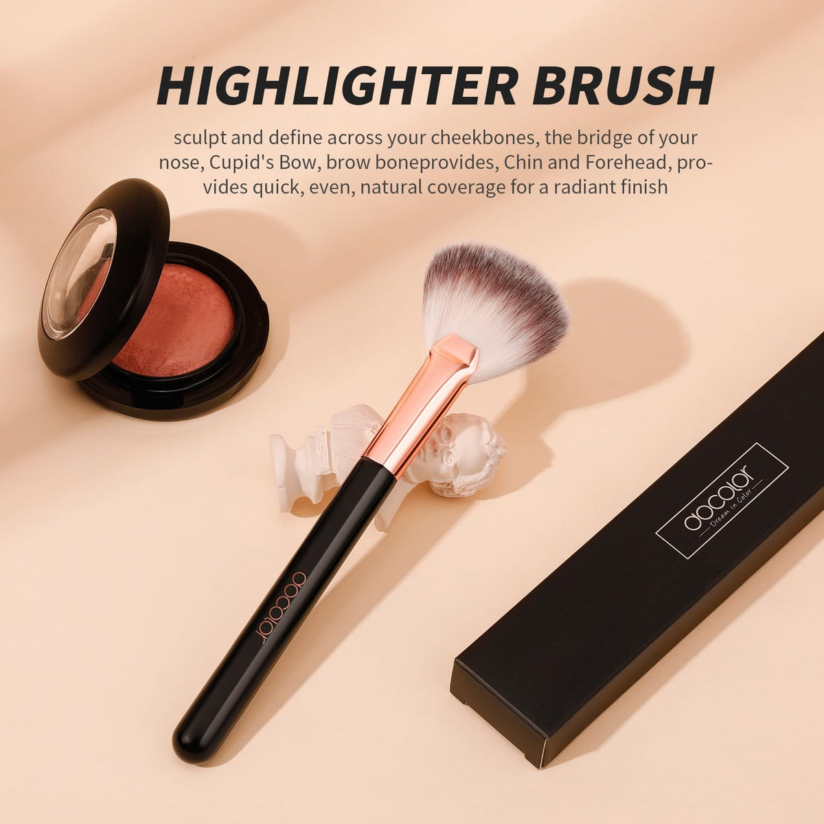 docolor close-up of synthetic bristles highlighting soft texture and easy blending benefit