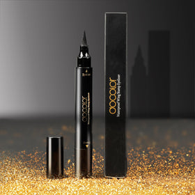 docolor lifestyle makeup bag scene for on-the-go touch-ups