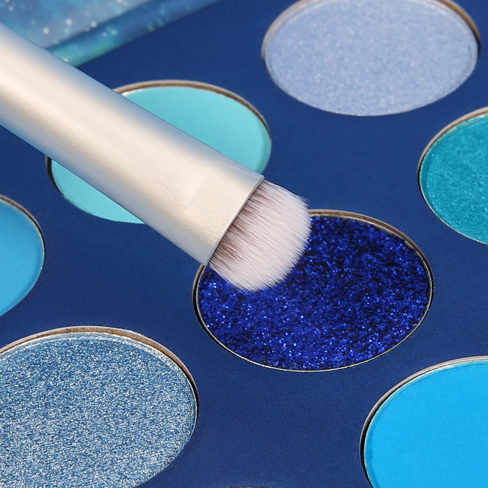 docolor palette in makeup bag travel image emphasizes portable convenience