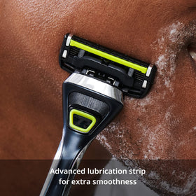 DORCO close-up of five curved blades showing smooth cutting angle benefit