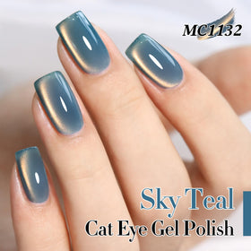 Double Rhythm magnet effect on nail showing defined cat-eye line and eye-catching depth