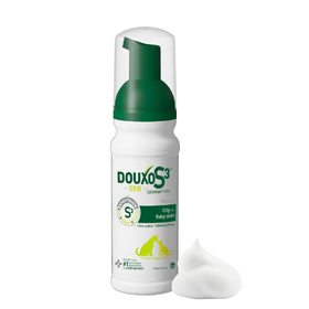 Douxo mousse front packaging showing product benefits and veterinary recommendation