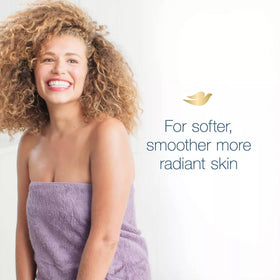 Close-up of Dove lather demonstrating rich 1/4 moisturizing cream foam