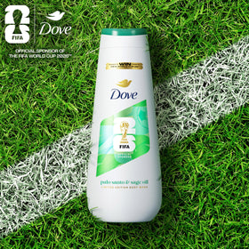 Dove bottle foam and microdroplets detail illustrating long lasting hydration