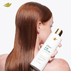 Closeup of Dove label Pro-Moisture Complex indicating deep-nourish benefit