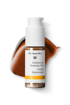 Dr. Hauschka bronzing tint texture close-up highlighting smooth, blendable finish