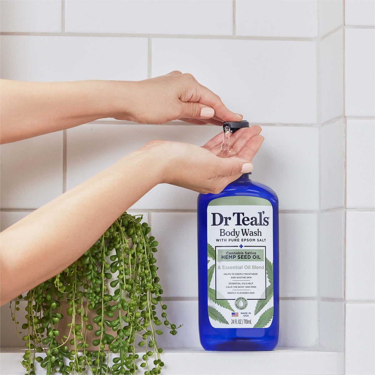 Dr Teal's body wash mixed with Epsom salt demonstrating exfoliant option