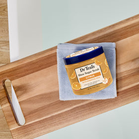 Dr Teal's label close-up highlights ingredients and clean product claims