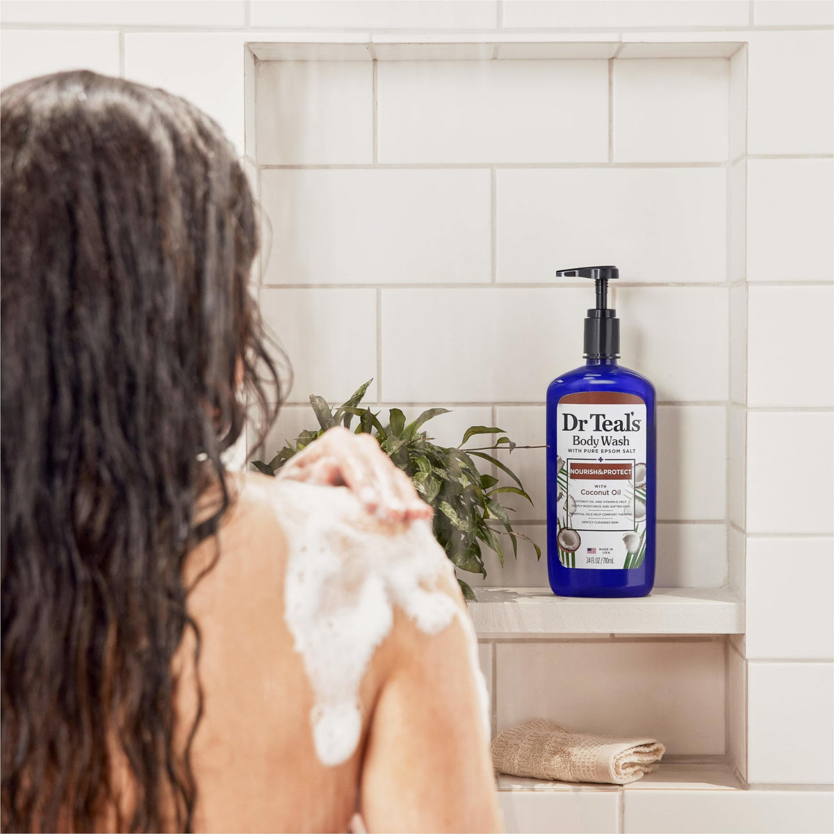 Dr Teal's ingredient highlights with coconut oil and Epsom salt benefits