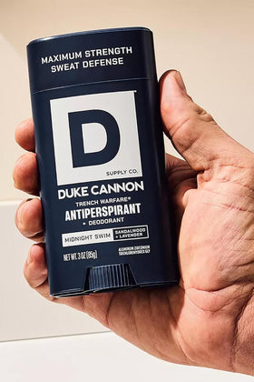 Duke Cannon label close-up showing sandalwood and lavender scent details for confident freshness