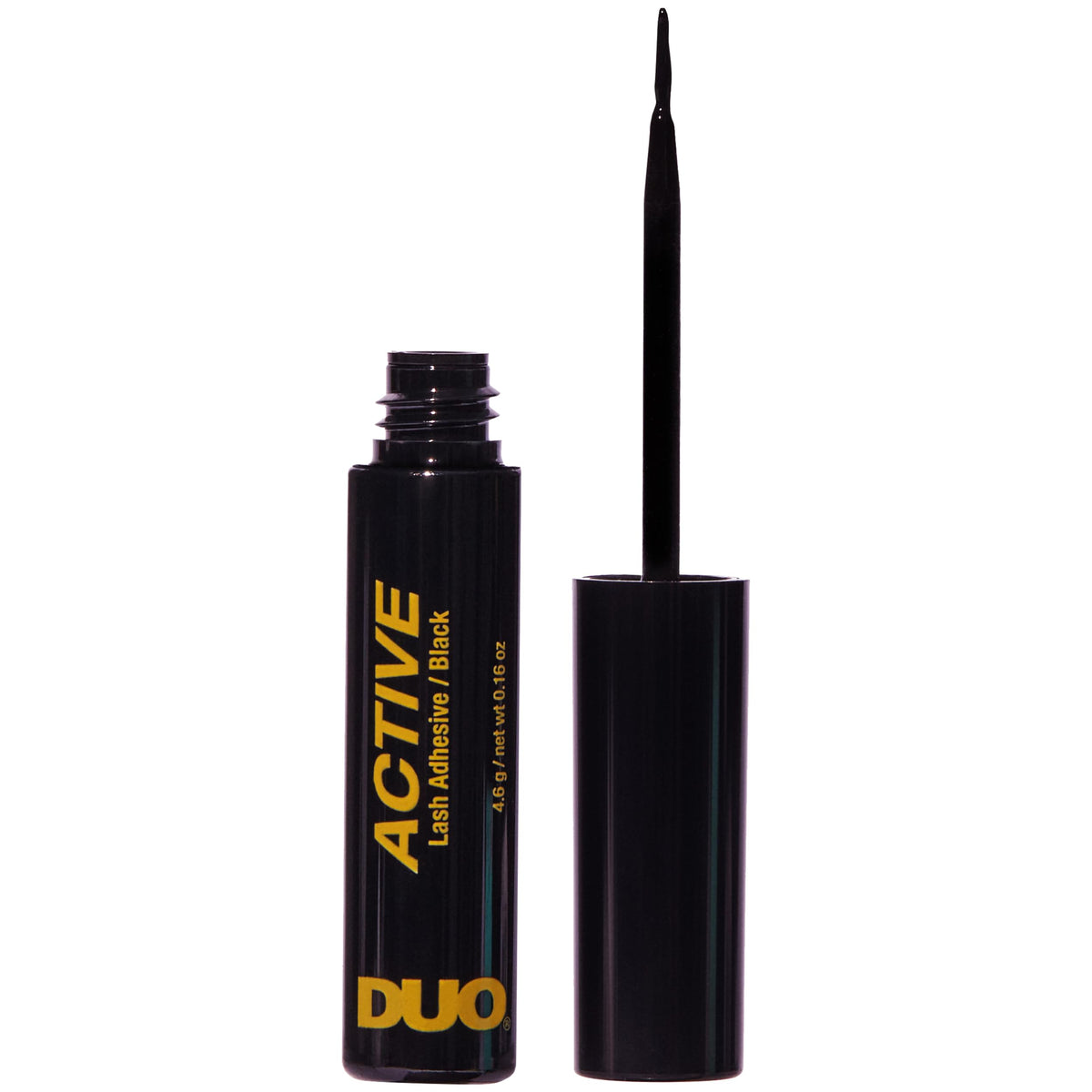 DUO slim applicator tip delivering precise lash glue