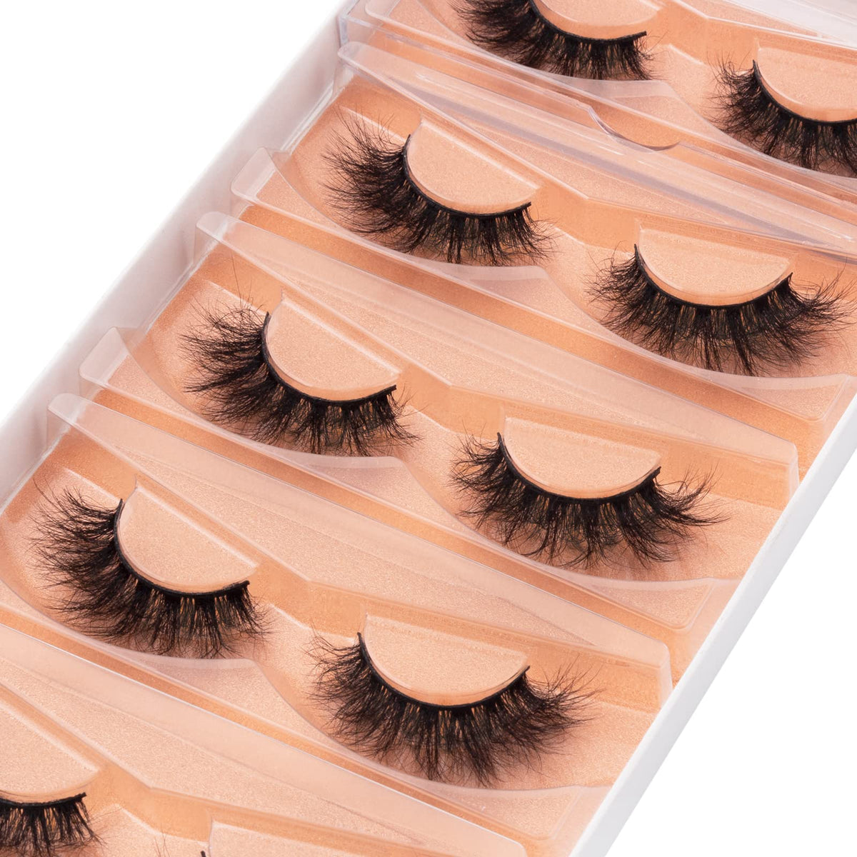 DYSILK closeup of flexible lash band, comfort and easy application benefit