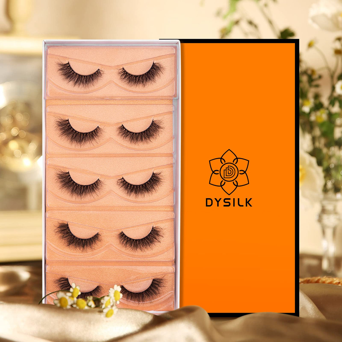 DYSILK lashes in an evening makeup look adding glam finish