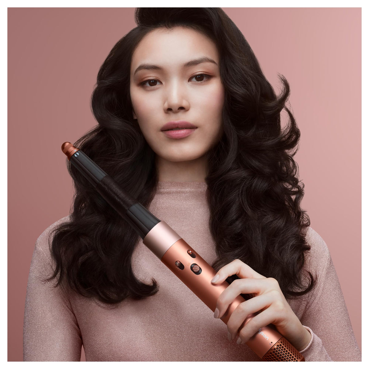 Dyson Airwrap i.d. smoothing brush detail highlighting bristles for frizz reduction