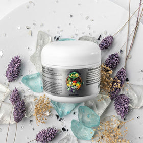 E de B cream texture close-up on fingertip, showing smooth application and nourishment