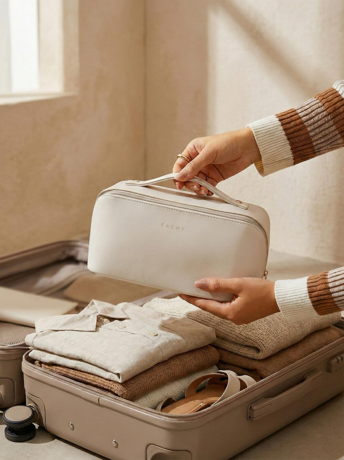 EACHY interior divider organizing brushes, bottles, and palettes
