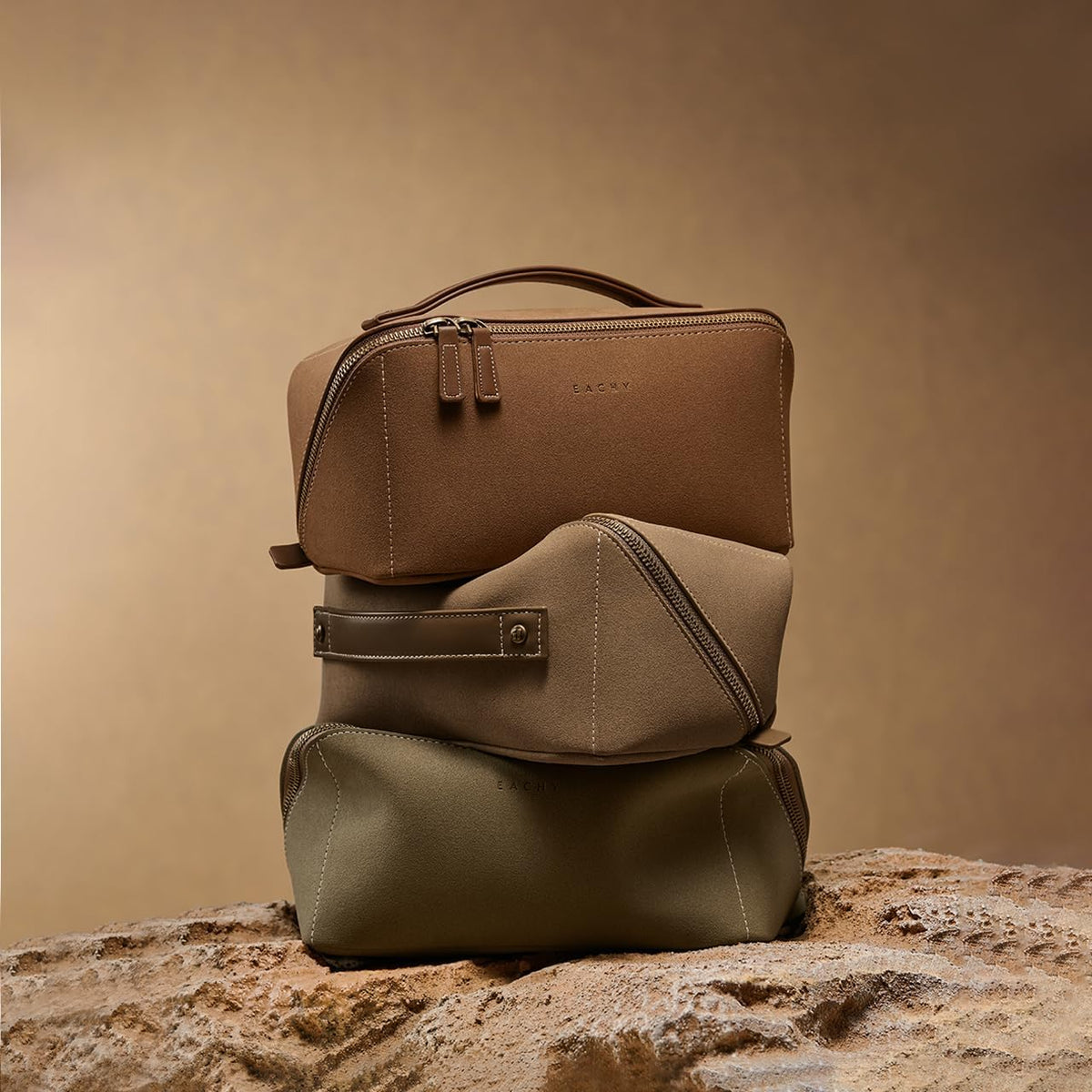 eachy packed with inflatable cushioning, arrives protected and wrinkle-free
