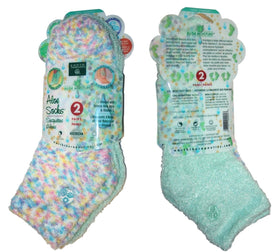 Earth Therapeutics close-up of aloe-infused fabric showing plush texture and hydration