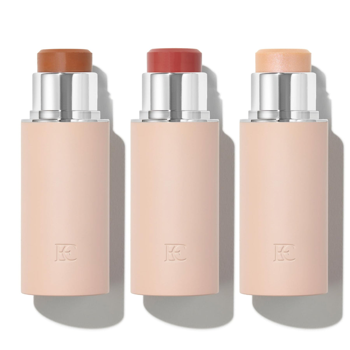EarthsCure front view of Glow Trio set showing sleek packaging and travel benefit