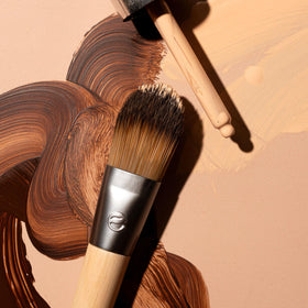 EcoTools synthetic bristles macro showing soft texture and pickup