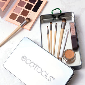 EcoTools liner smudge brush blending shadow for a softer eye finish