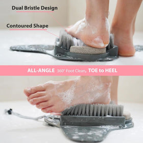 Efforest detailed view of bristles cleaning between toes and lifting debris