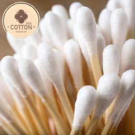 Egaageoi close-up of double cotton tips showing soft texture for precise use