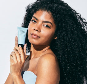 Eight Saints Daydreamer ingredients label highlighting hyaluronic acid and vitamin E benefits