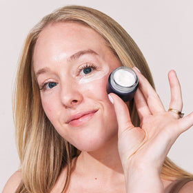 Eight Saints ingredient display highlighting retinol for smoother skin