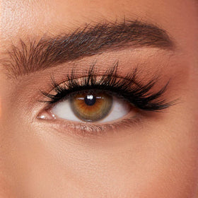 eliace model wearing Trish lashes daytime look with lifted cat-eye effect