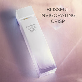 Elizabeth Arden white tea ingredients visual with citrus and tea leaves for fresh aroma