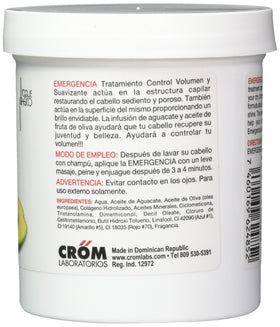 Emergencia close-up texture of mask on hand demonstrating creamy consistency and smoothing action