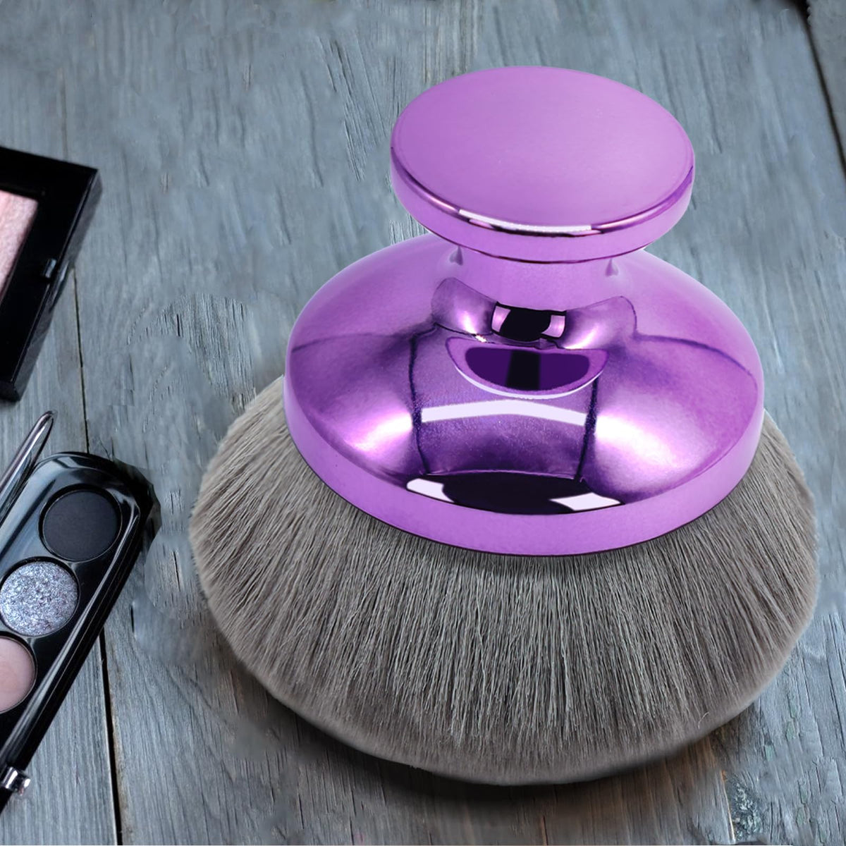 EOICCEOH brush staged in travel bathroom showing portability for touch-ups on the go benefit