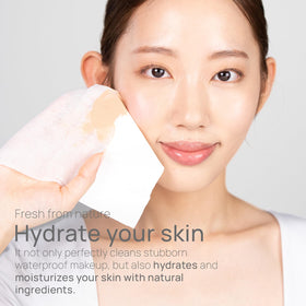 Epielle wipe in hand removing makeup for quick cleansing